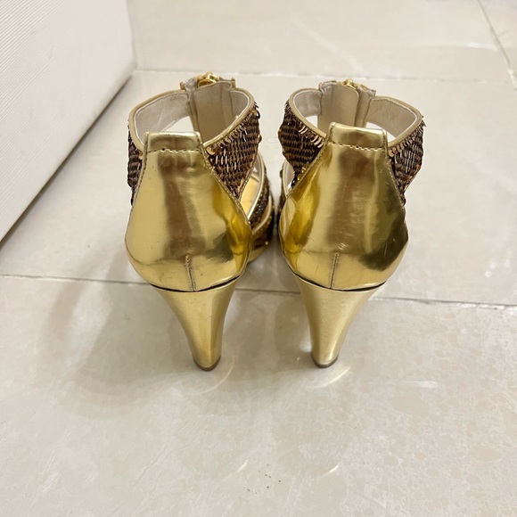 Berkley T Strap - Picture 4 of 4